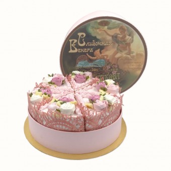 Пастильный тортик с зефирными розами в музыкальной коробке
